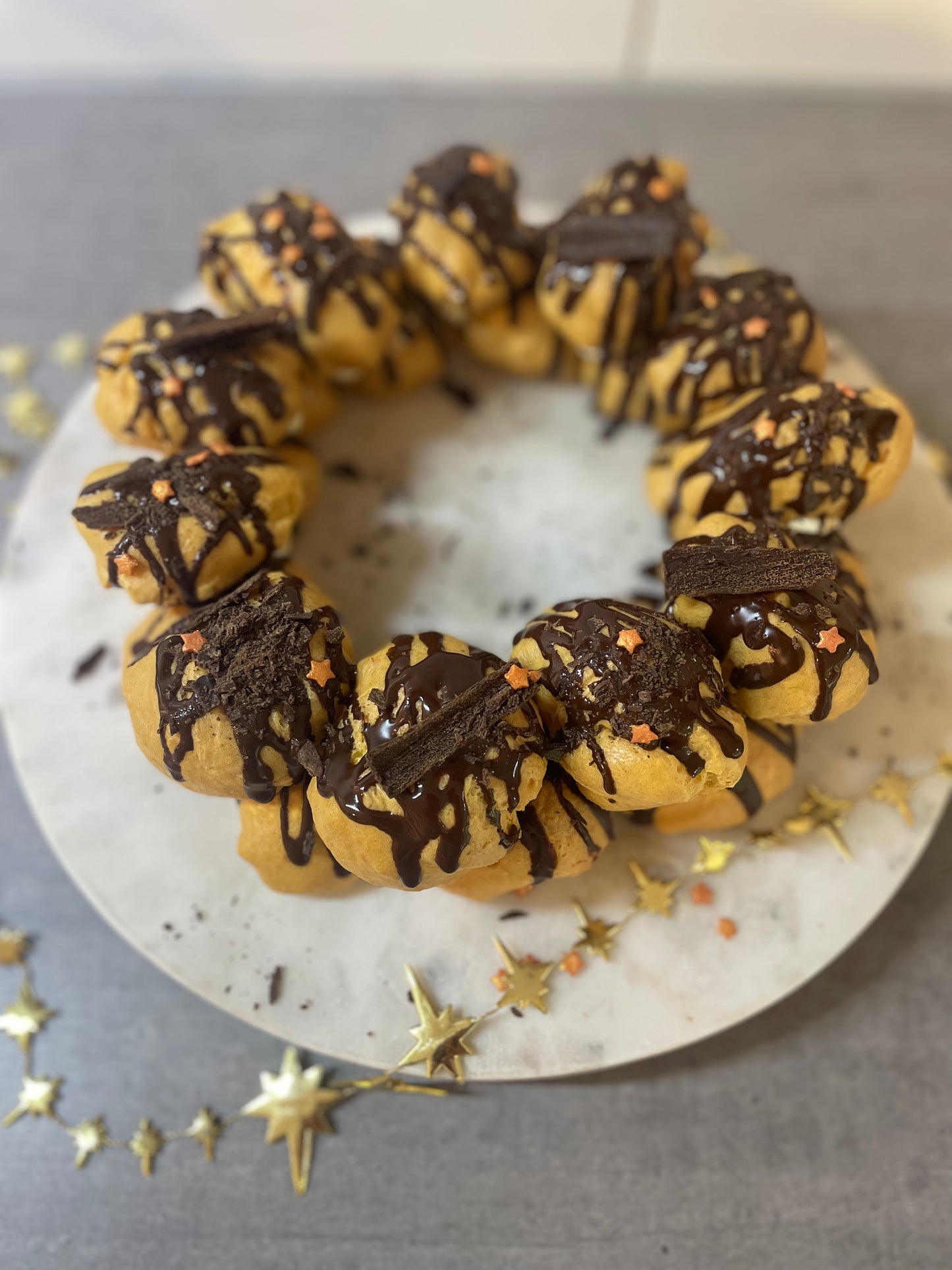 Profiterole Wreath